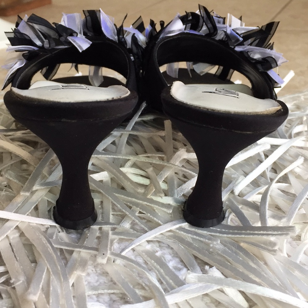 Amanda Slip in Heels with ribbon design - Picture 4 of 6